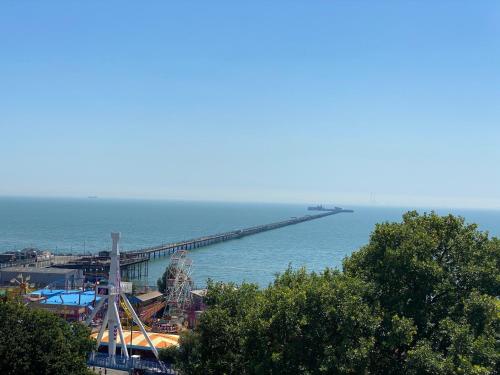 Pier View Self Catering Luxury Apartments - main image