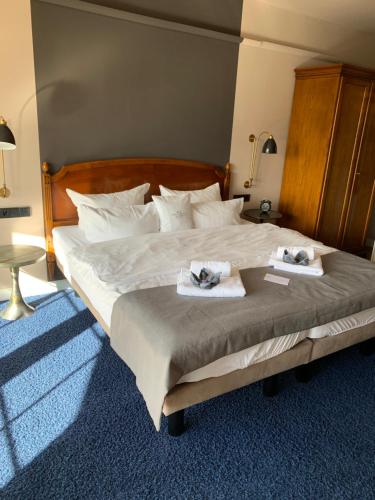 1 queen bed