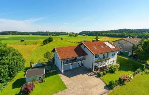 Ferienwohnung Pölzl in Chieming, Deutschland