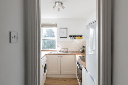 Modern & Spacious 2 Bedroom Maisonette, Bath (fotografie 8)