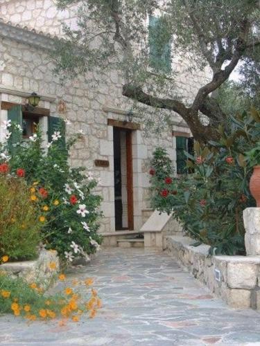 Exclusive Zante Villa Villa Roma Swimming Pool Beautiful Garden 2 BDR Tragaki gîte à louer Plános