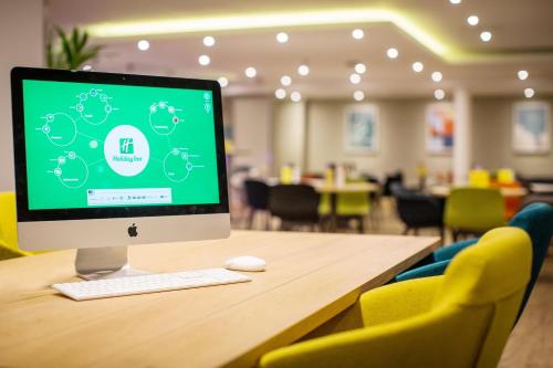 Holiday Inn London - Gatwick Airport an IHG Hotel - image 14