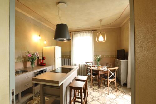 Villa Giobatta, Barolo (Foto 8)
