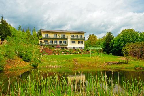 Coppertoppe Inn & Retreat Center