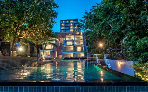 Swimming pool, Q Resort Rayong in Klaeng