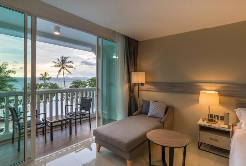 room detail thumbnail 2