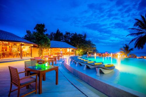 レストラン, センタラ ラス フシ リゾート & スパ モルディブ (Centara Ras Fushi Resort & Spa Maldives) in モルディブ諸島