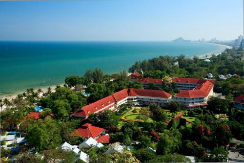 Unterkunft von außen, Centara Grand Beach Resort & Villas Hua Hin (SHA Extra Plus) in Hua Hin / Cha-am