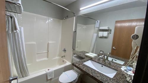 Microtel Inn & Suites by Wyndham Ardmore