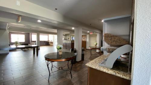 ไมโครเทล อินน์ แอนด์ สวีท บาย วินด์แฮม อาร์ดมอร์ (Microtel Inn & Suites by Wyndham Ardmore) in อาร์ดมอร์ (OK)