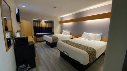 Microtel Inn & Suites by Wyndham Ardmore