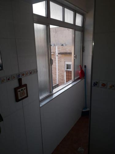 Apartamento na enseada 50 metros da praia