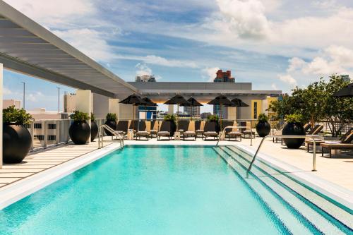 271297592 Kimpton Angler’s Hotel South Beach by IHG