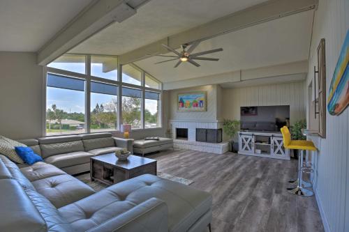 Eclectic Escape with Pool Walk to Ormond Beach in Ormond Beach, USA