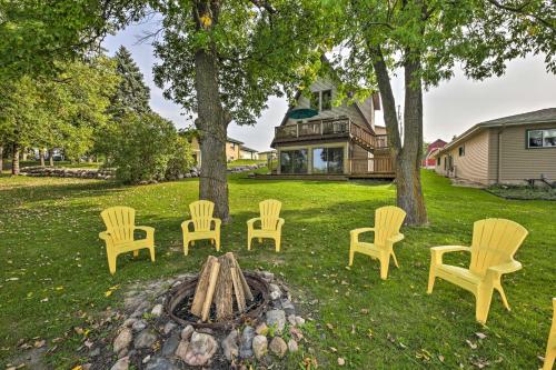 Rock River Waterfront Cabin Dock and Game Room! in Milton, USA