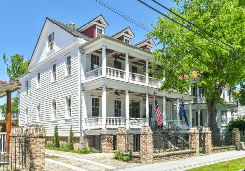 B&B Charleston - The Charlestonian - Bed and Breakfast Charleston