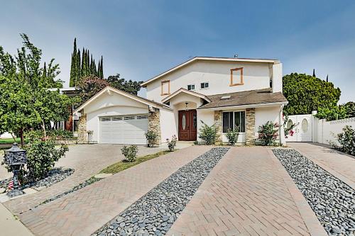 Luxe Home on Lake Lindero Near Country Club Golf home