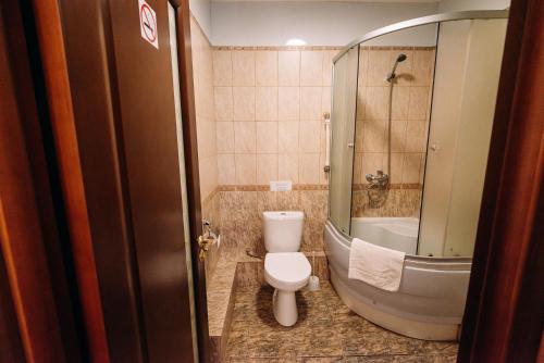 Bathroom, Svoyak Hotel in Ufa