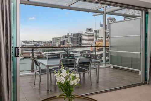 Fabulous Apartment with Harbour Views Free Netflix
