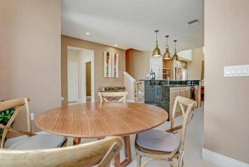 The Secret to Enjoying the Best Orlando Townhome Holiday while Staying on Magic Village Resort Orlando Townhome 3698 - image 6