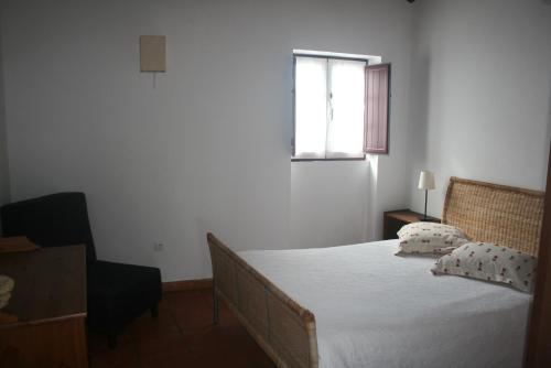 2 bedrooms, 3 beds