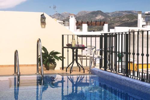 Apartamentos Nerjaluna - image 2