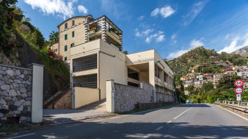 Beautiful Apartment in the centre of Taormina