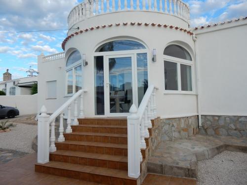 VILLA DOS-LAGOS in El Chaparral