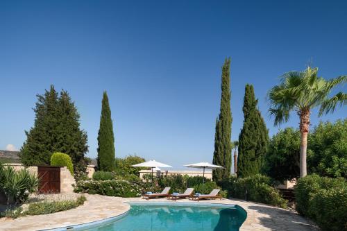Sleeps 4