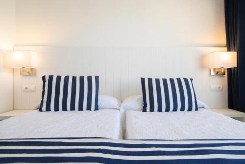 Apartamentos La Mar - image 10