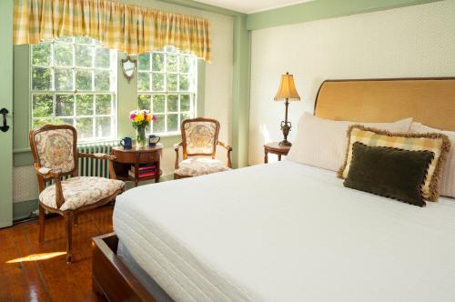 Waldo Emerson Inn