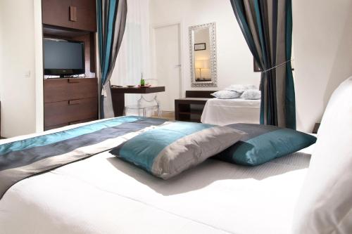 2 bedrooms, 2 beds