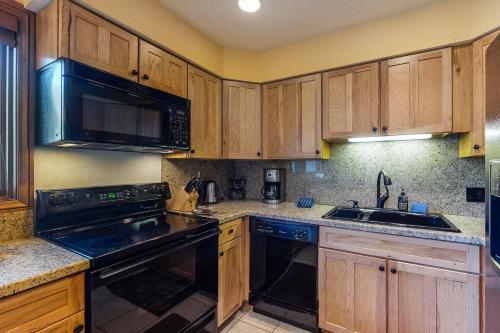 West Vail Condo Retreat - image 4