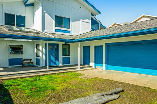 Expansive Views Family Oceanfront Beach Home