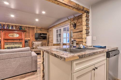 Rustic Anchorage Hideaway Minutes from Trails - image 8