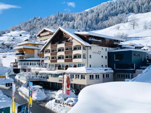 Alpen-Herz Romantik & Spa - Adults Only - Hotel - Ladis