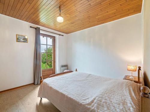 Gorgeous Holiday Home in Loubejac with Garden - image 9