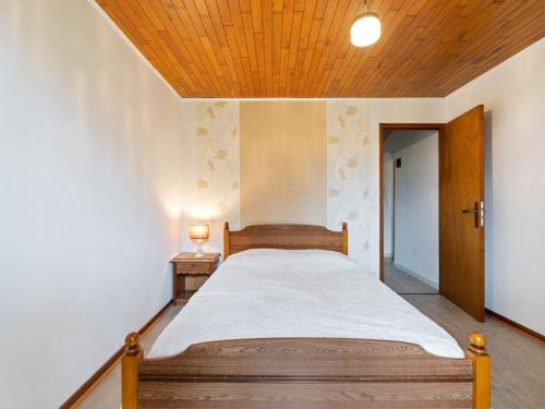 Gorgeous Holiday Home in Loubejac with Garden - image 10