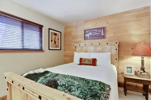 Ten Mile Vista - Quiet 4 BDR Home & Private Hot Tub - image 6