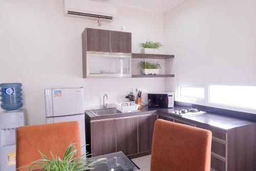 Kitchen, Rumah Kamang Residence near Ragunan Zoo