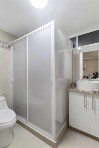Suite lujo y comodidad 150MB Home Office Céntrico El Prado C12 in Casa Blanca La Corregidora, Mexico