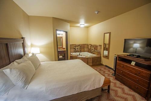 Best Western PLUS Cimarron Hotel & Suites