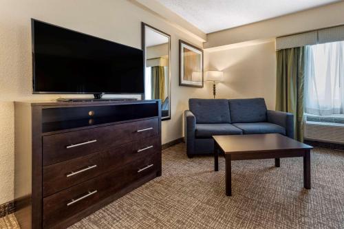 Comfort Inn & Suites Butler