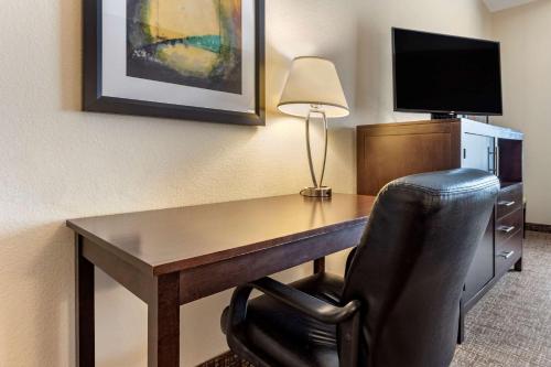 Comfort Inn & Suites Butler