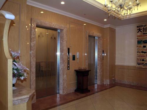 Lobby, Hotel Fine Garden Toyonaka Osaka International Airport(Itami Airport)Free Parking in Toyonaka