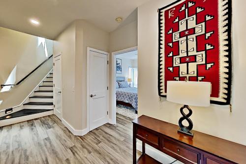 6th Street Penthouse - image 6