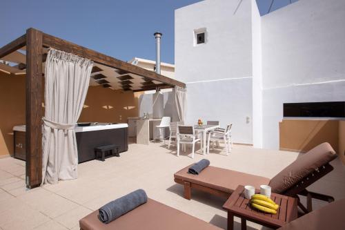 Balcony/terrace, Carya Residence in Lappei
