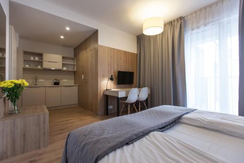 Aparthotel City Break Wolska by INA - Tap to explore photos