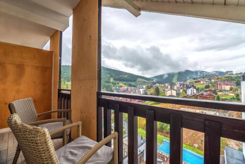 Kilátás, F&B Spa Resort (ex. Fomich Hotel) in Polyanytsya