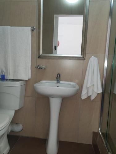 2 bedrooms, 4 beds